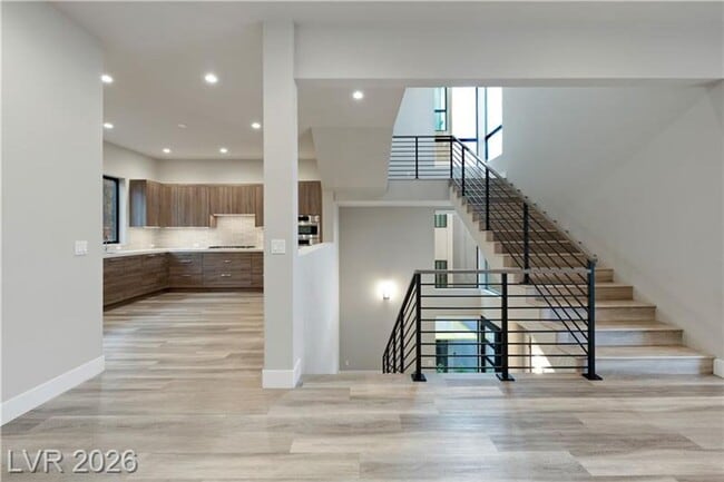 Building Photo - Modern Tri-Story Home in McDonald Highlands