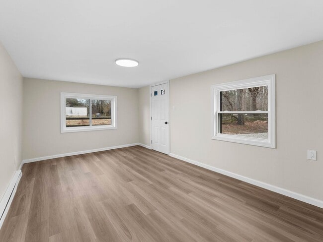 Building Photo - Secluded & Stunning: Move-In Ready 3-Bedroom Home with Bonus Rooms & Private Yard