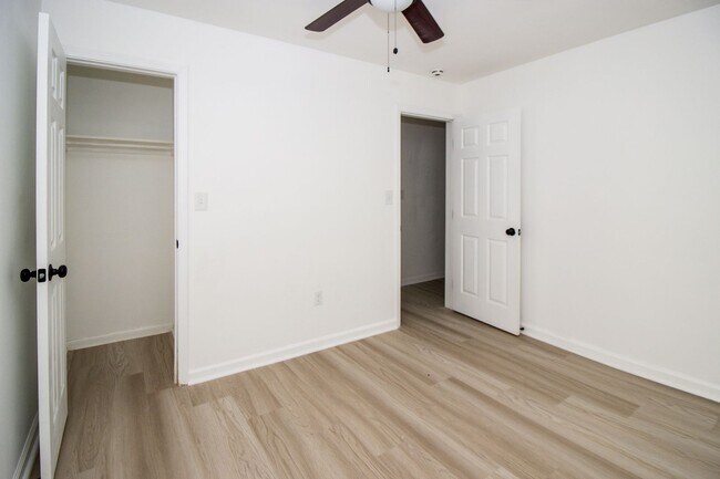 Building Photo - 6491 Clearair Dr