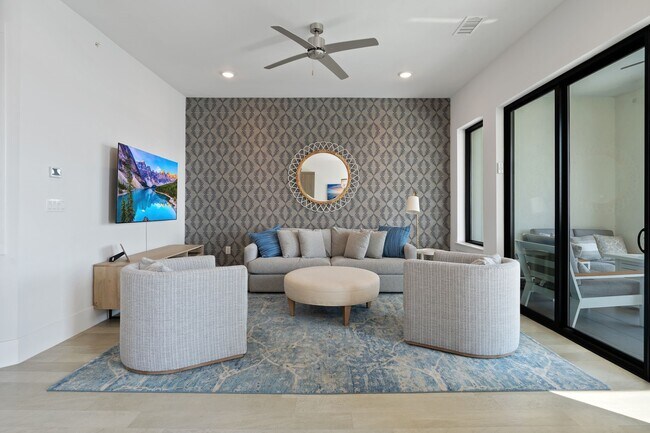 Primary Photo - 15260 TX-105