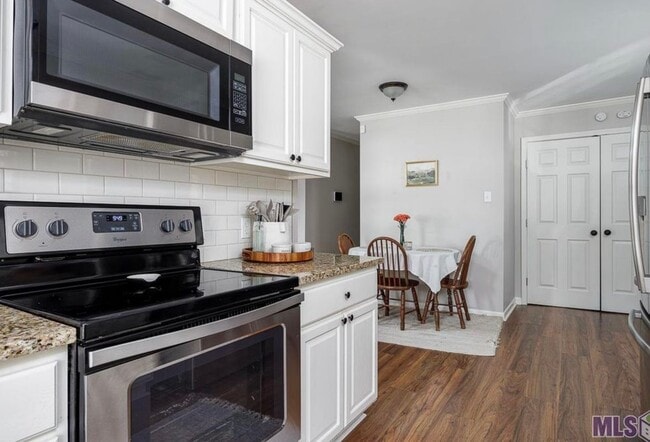 Building Photo - 8723 Aspen Ct