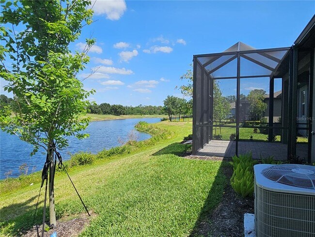 Building Photo - 3776 Maxwell Park Dr