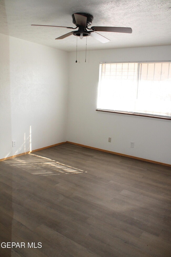 Building Photo - 5229 Cornell Ave