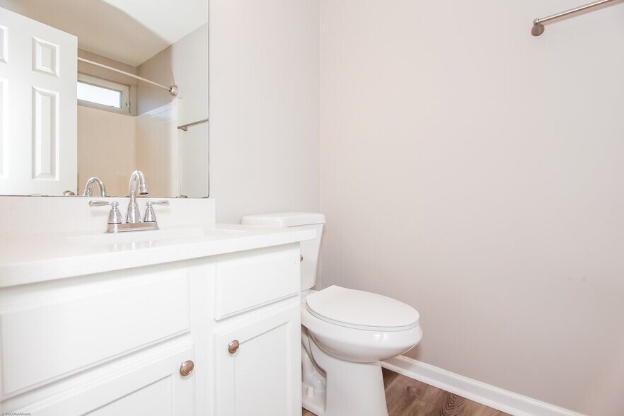 Building Photo - 7212 Kavan Hunter Dr