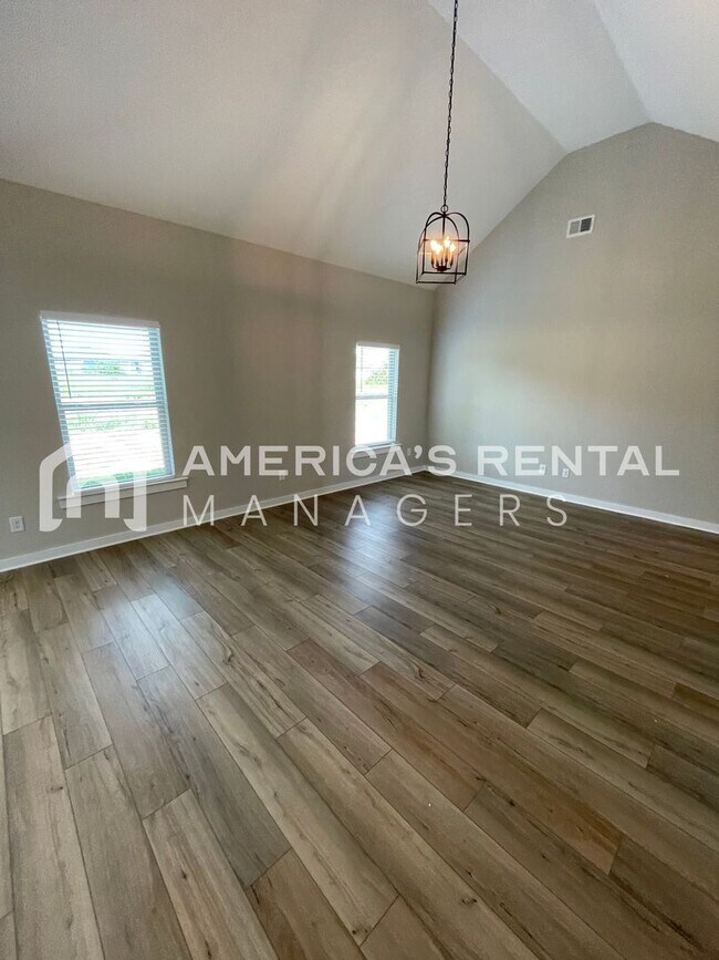 Building Photo - Home for Rent in Eastaboga, AL!! Available...