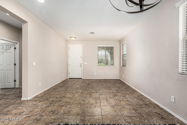Building Photo - 7255 N 89th Dr