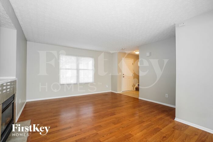 Building Photo - 5269 Paul Revere Rd