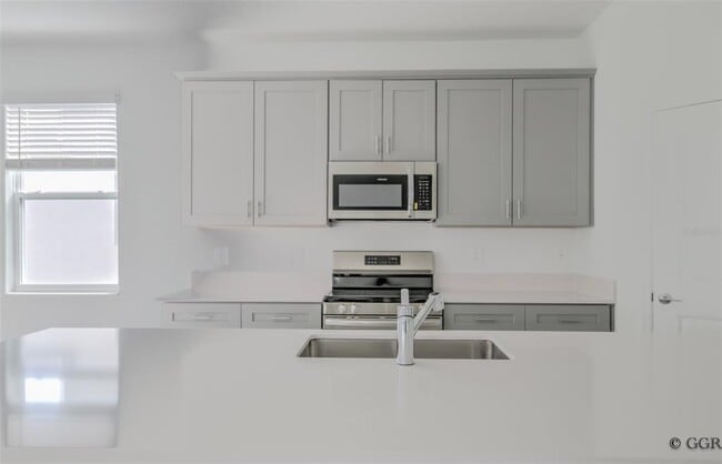 Building Photo - 3193 Country Side Dr