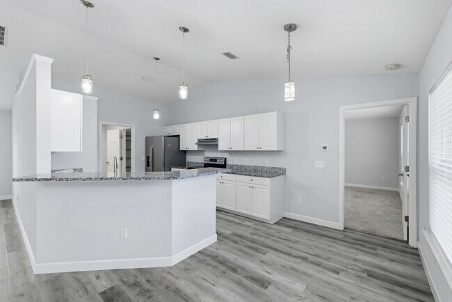 Building Photo - 3BR Summerfield Rental | Granite Kitchen | Covered Porch | $1,800 | Available Now