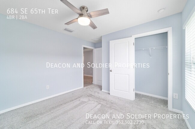 Building Photo - 684 SE 65th Terrace
