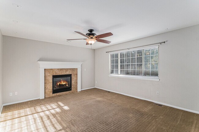 Building Photo - Single family 4 bed 3 bath for rent