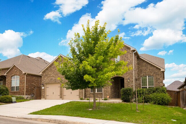 Building Photo - 7811 Rushing Creek