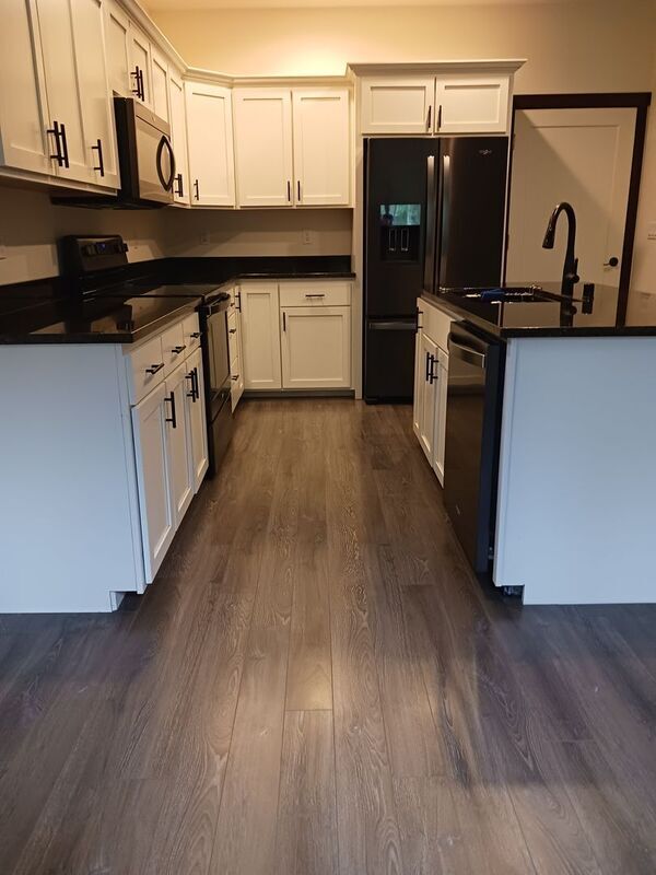 Building Photo - 942 Hadley Way