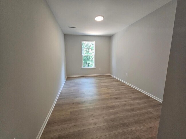 Building Photo - 3127 Armeria Dr