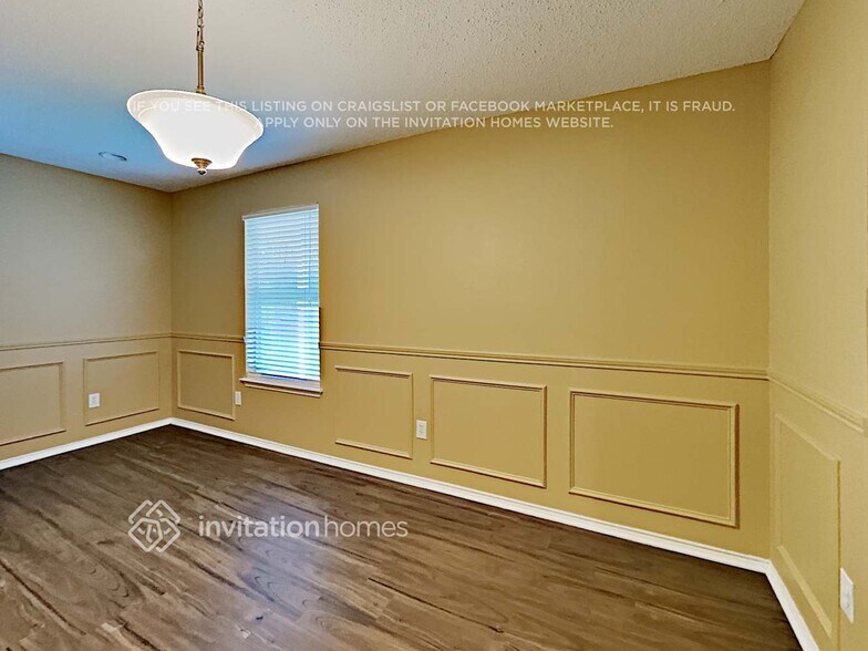 Building Photo - 2720 Briscoe Dr