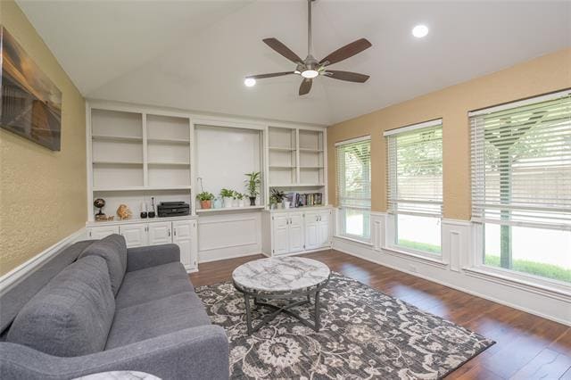 Building Photo - 116 Meadowglen Cir