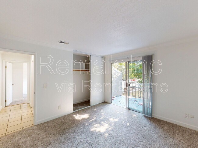 Building Photo - 18213 Happy Ln