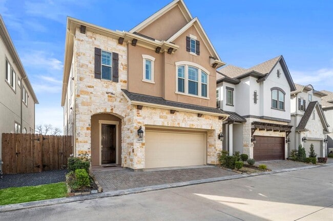 Building Photo - 1405 Arkley Way