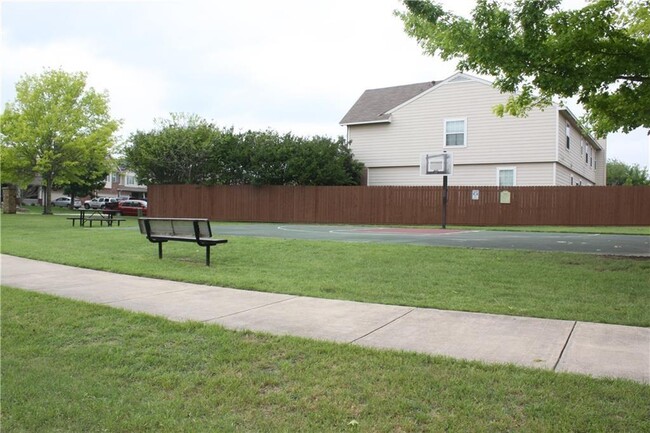 Building Photo - 354 Camelia Pkwy