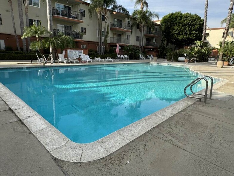 More pool! - 400 N Acacia Ave