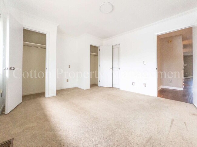 Building Photo - 202 Crooked Creek Rd