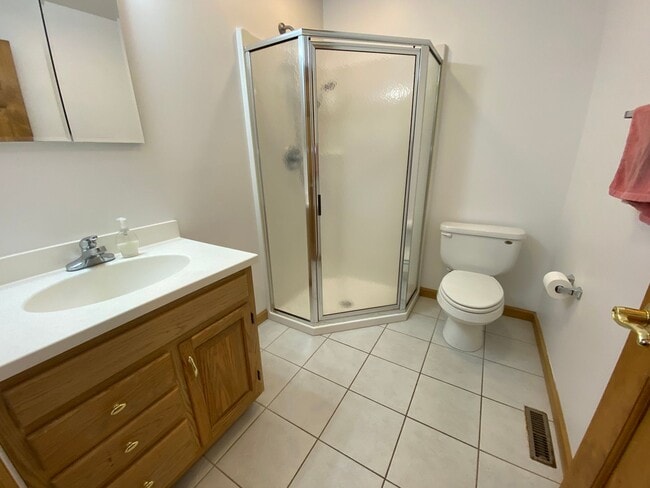 Building Photo - Outdoor living in the city