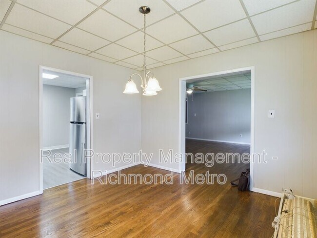 Building Photo - 1812 Gatewood Ave