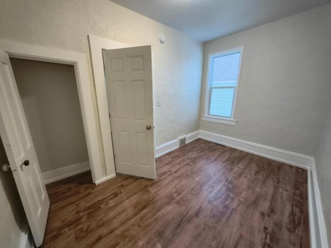 Building Photo - 1114 Cumming Ave