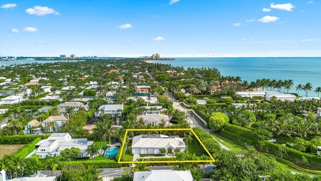 Building Photo - 201 Bahama Ln