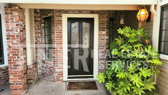 Building Photo - 413 Unity Ct