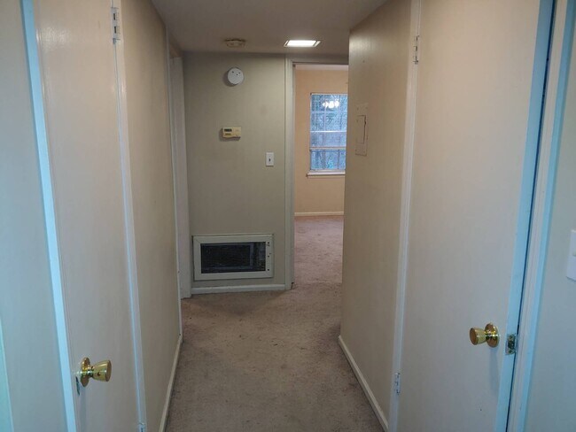 Building Photo - 2080 Montreat Cir