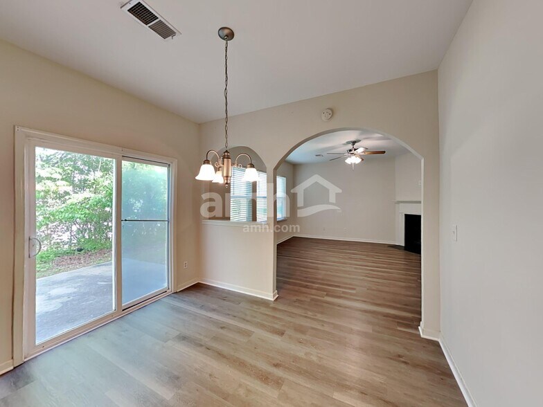 Building Photo - 1637 Bradmere Ln