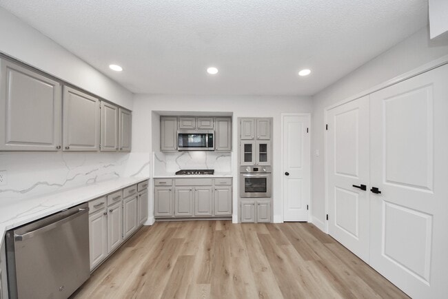 Building Photo - 1114 N Nottingham