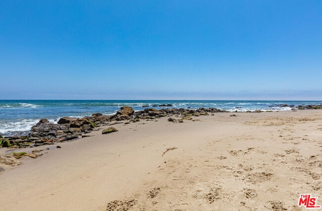 Building Photo - 24314 Malibu Rd