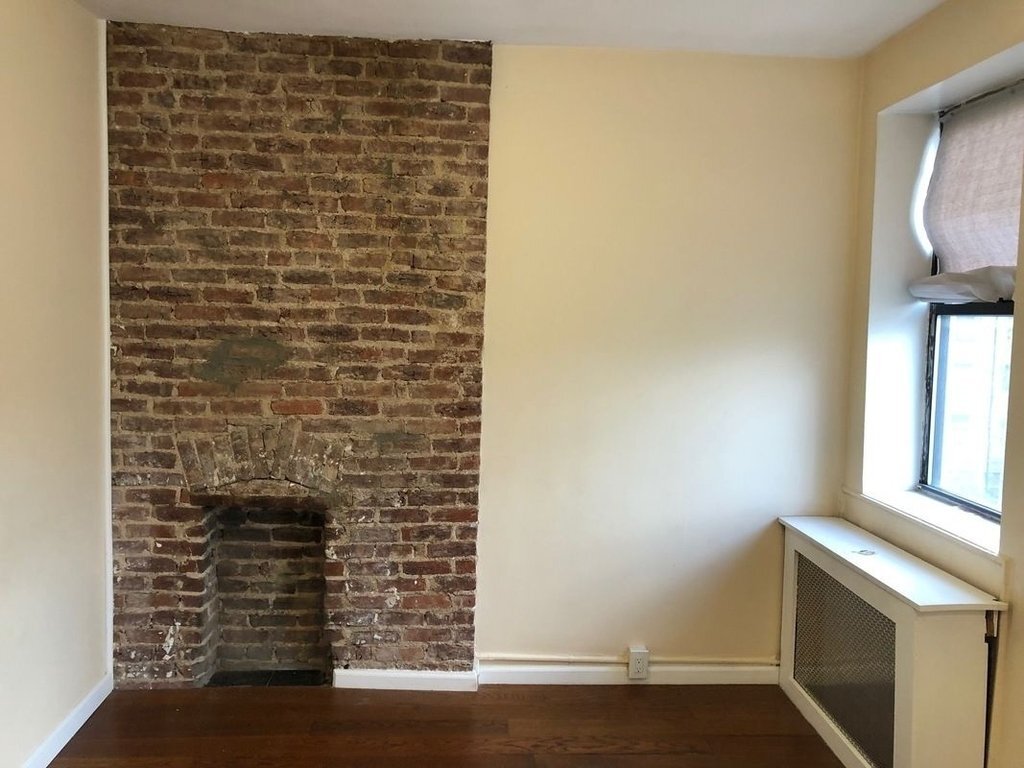 Building Photo - 329 E 116th St