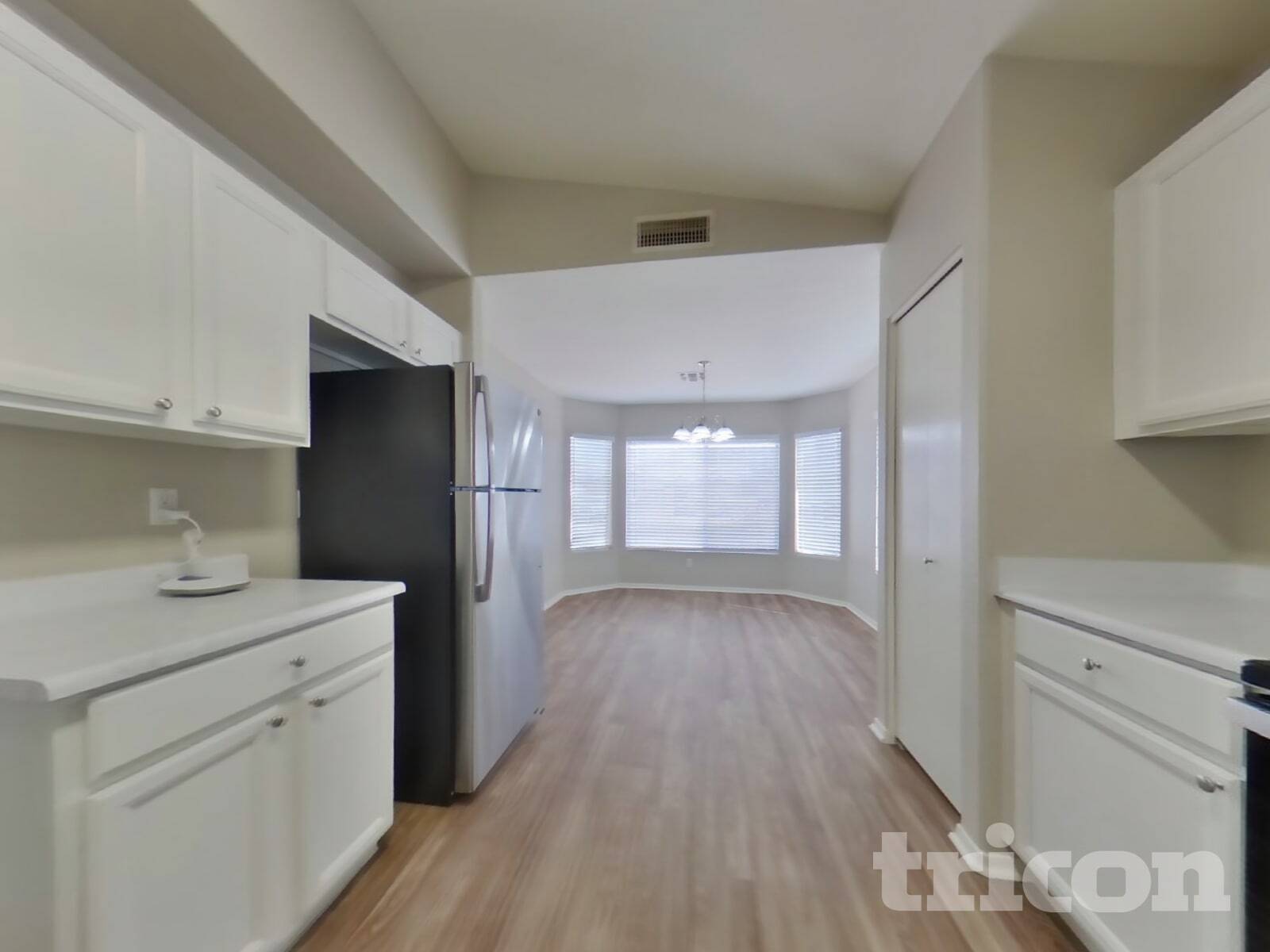 Building Photo - 9215 W Sandra Terrace