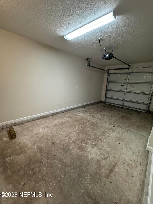Building Photo - 7149 Timmerman Ln