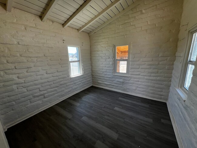Building Photo - 72061-72067 Joshua Ln.