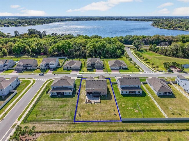 Building Photo - 6070 Sierra Crown St