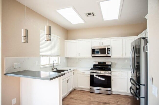 Building Photo - 1321 Secret Lake Loop