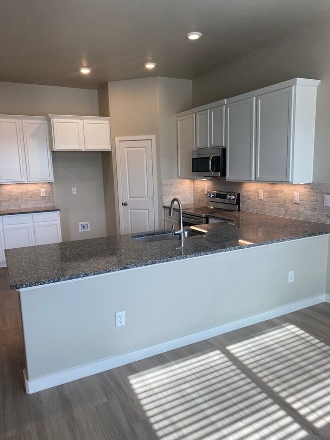 Building Photo - 4 bed 2 bath - Cooper ISD
