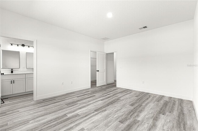 Building Photo - 15413 SW 65th Ter Rd