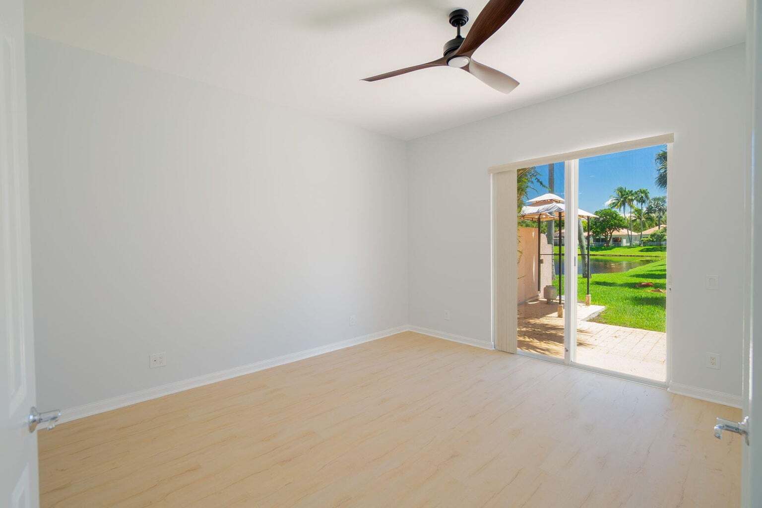 Building Photo - 4786 Blossom Dr