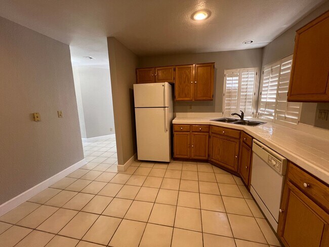 Building Photo - Beautifully Renovated 3-bedroom Home for Rent
