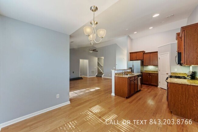 Building Photo - 341 Drayton Pl Dr