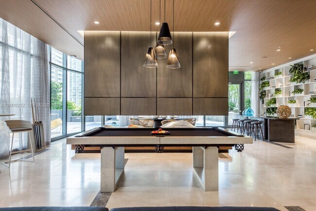 Building Photo - 45 SW 9th St