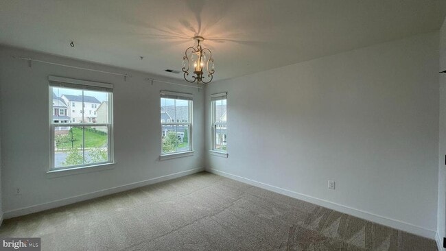 Building Photo - 2309 Harmsworth Dr