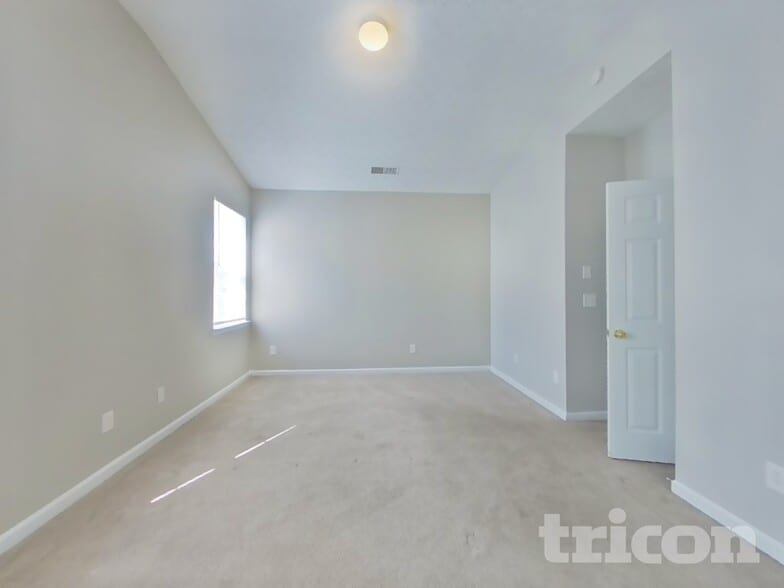 Building Photo - 1427 Wilshire Way