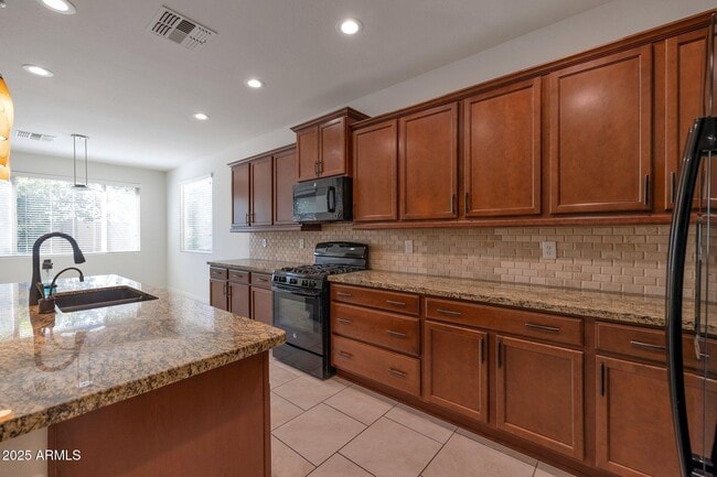 Building Photo - 18467 W Tasha Dr