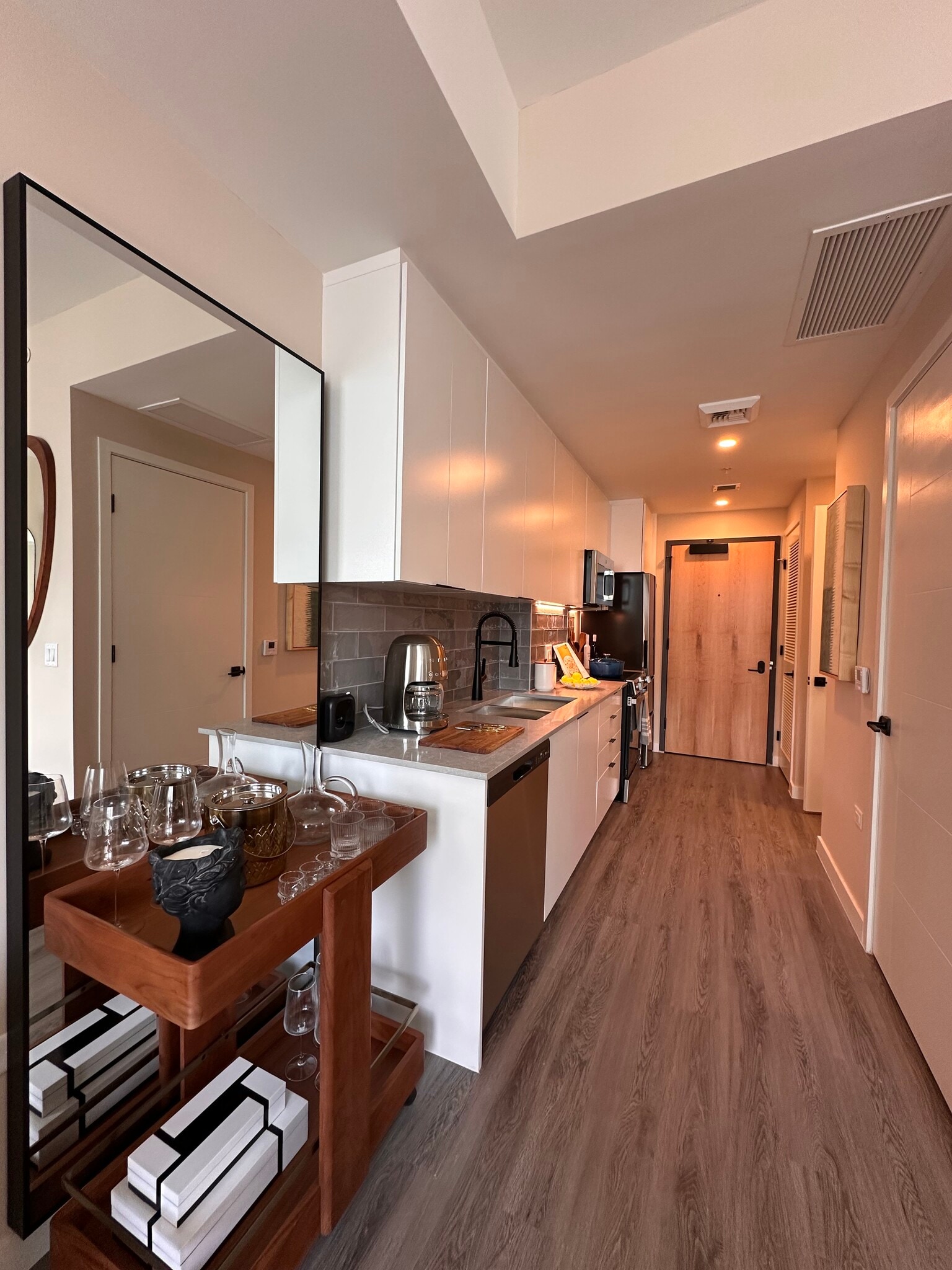 Building Photo - 264 NW 31st St